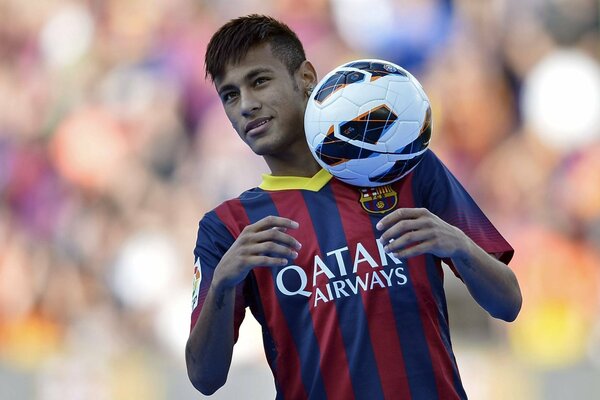 Footballeur brésilien Neymar avec le ballon