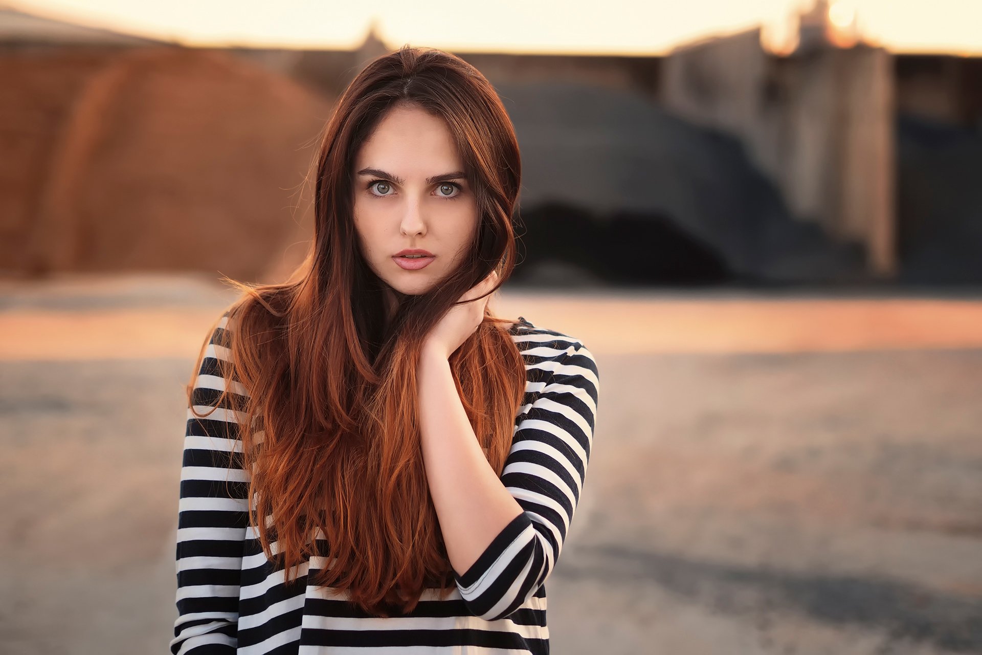 hannah portrait red hair view