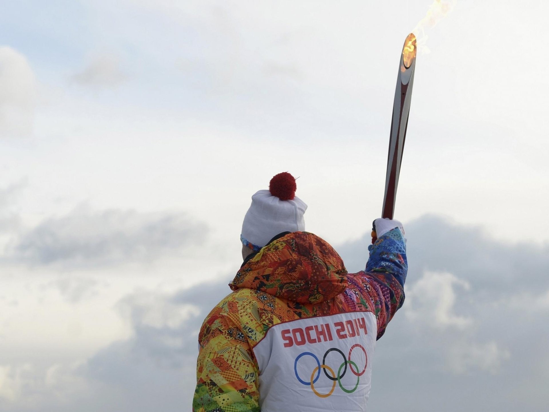 olympics torchbearer torch athlete sochi 2014