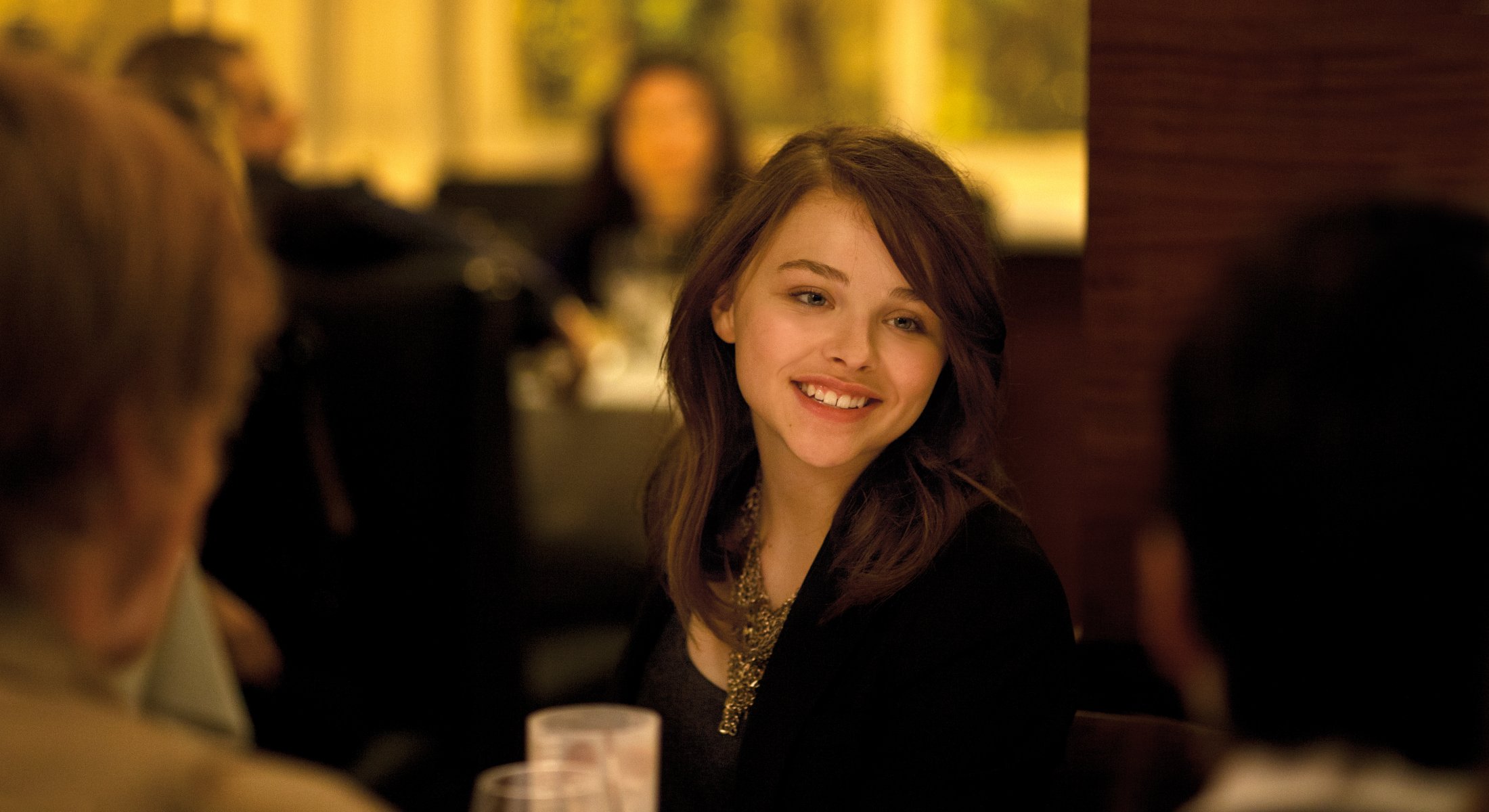 grace moretz clouds of sils maria girl brown hair smile bokeh