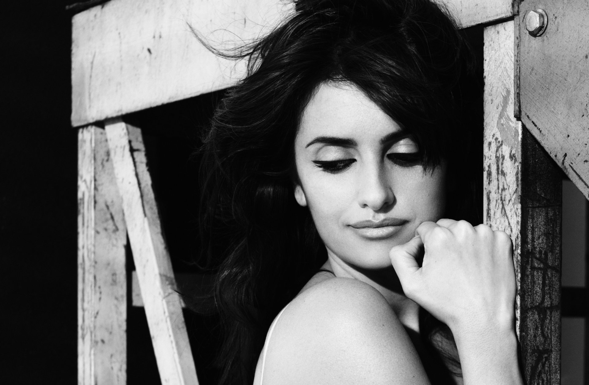 penelope cruz penelope cruz czarno-biała dziewczyna aktorka makijaż strzelcy