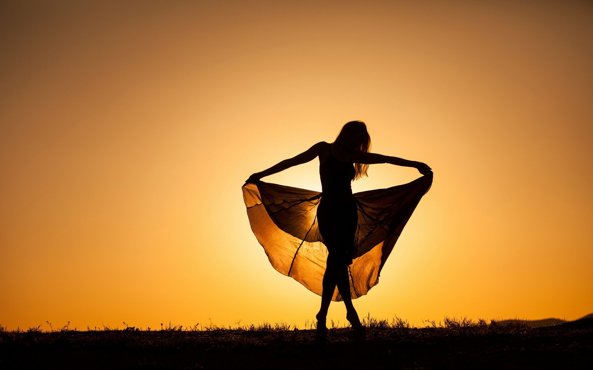 girl silhouette light