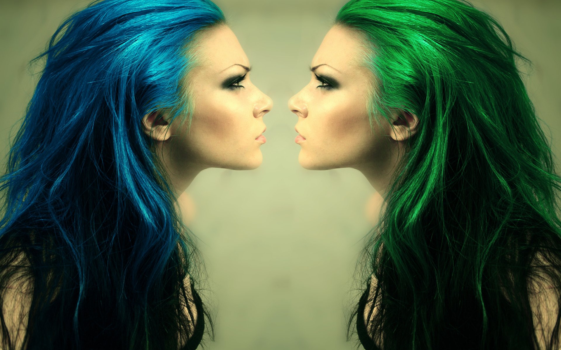 face to face girl section hair blue green