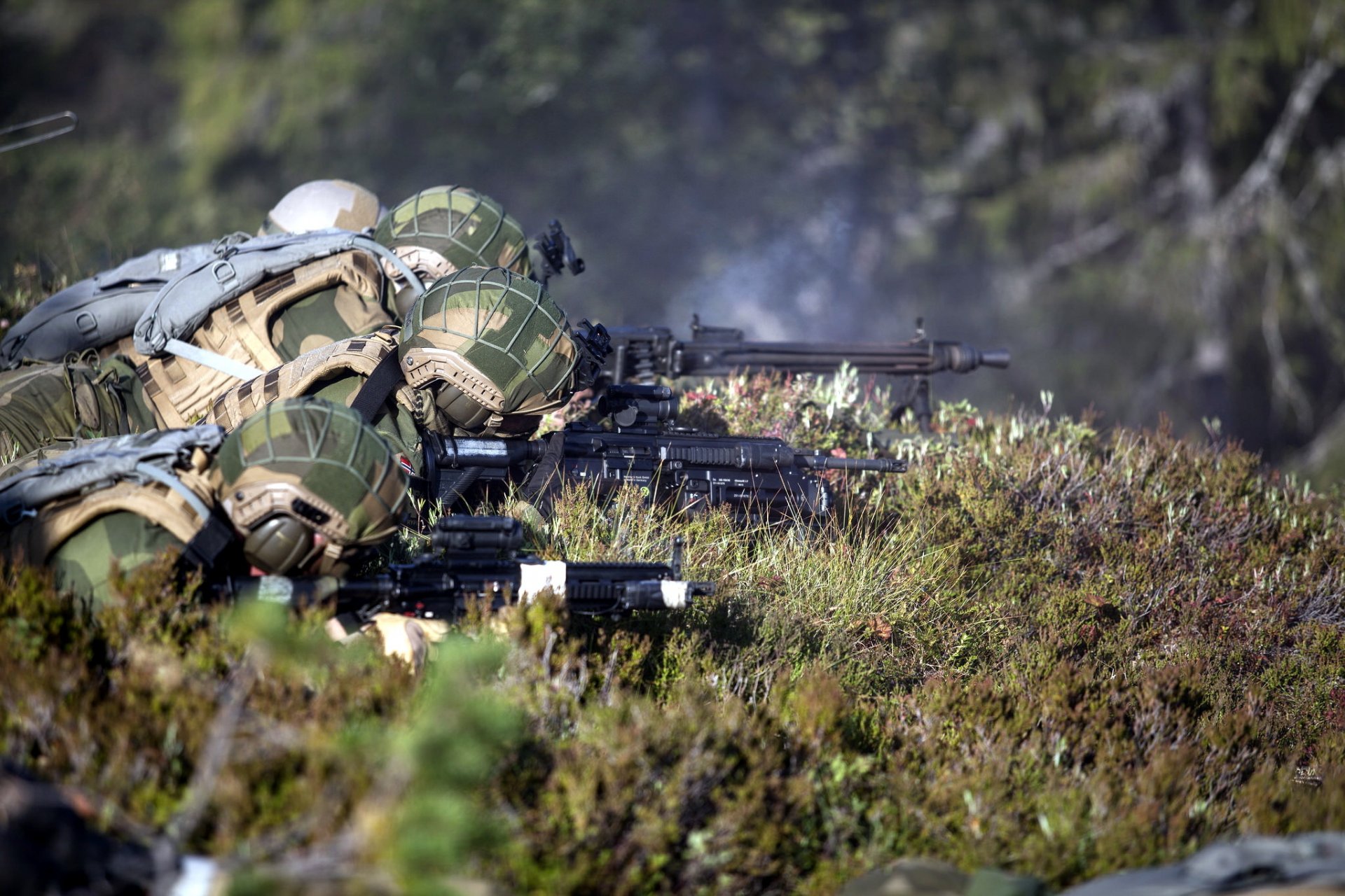 soldats armée armes