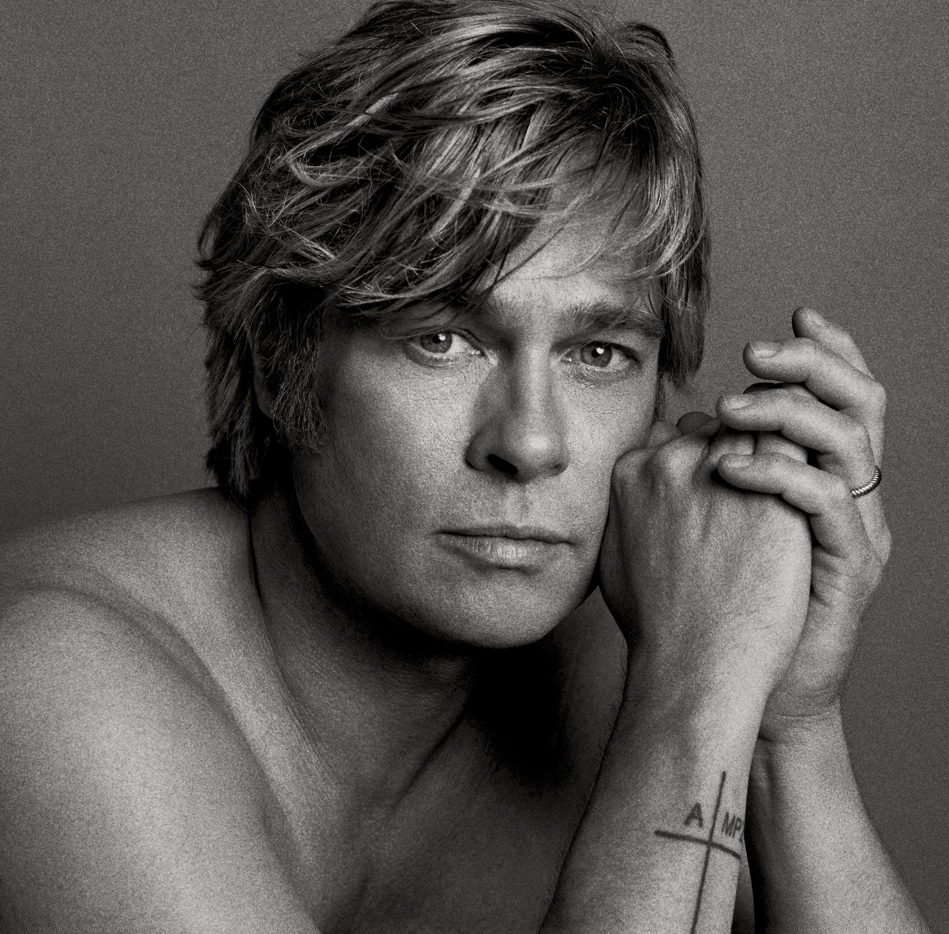 brad pitt actor portrait photo black and white