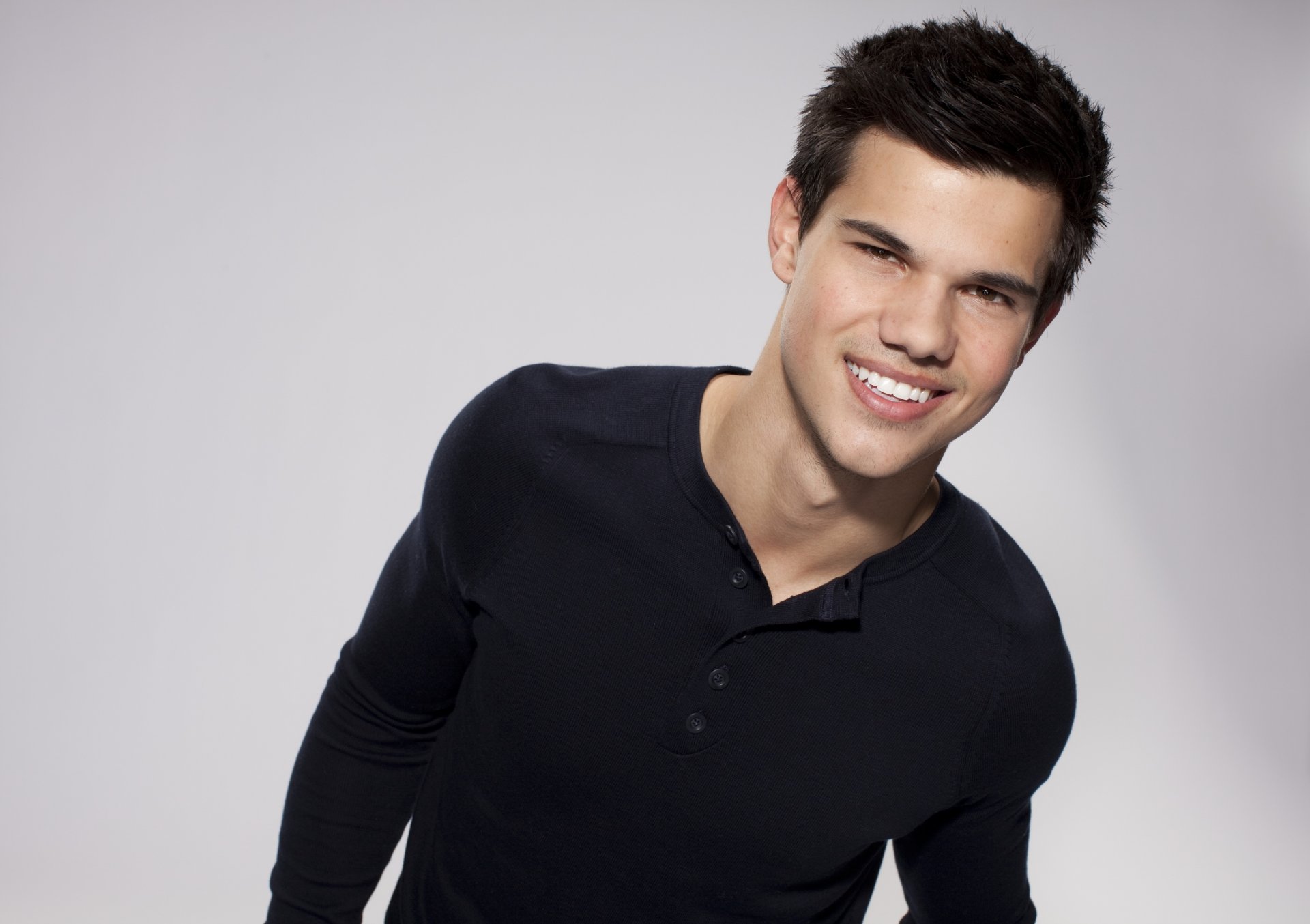 taylor lautner actor guy wallpaper photo