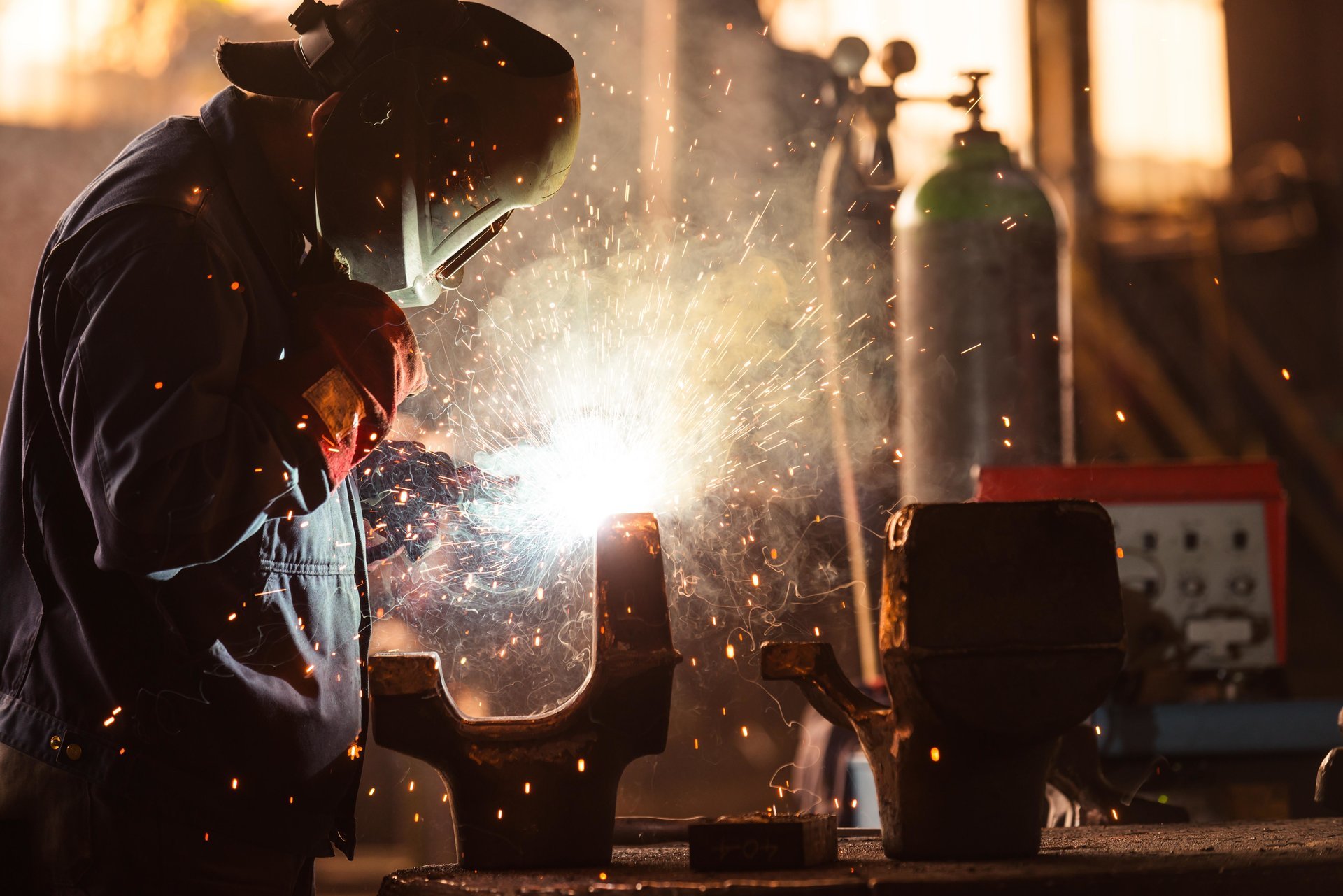 schweißer schutzausrüstung sparks heißes metall