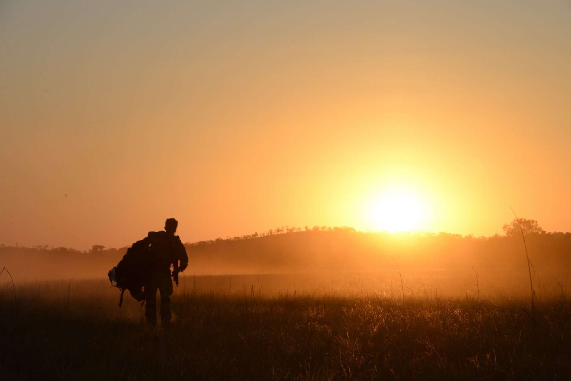 matin champ soldat