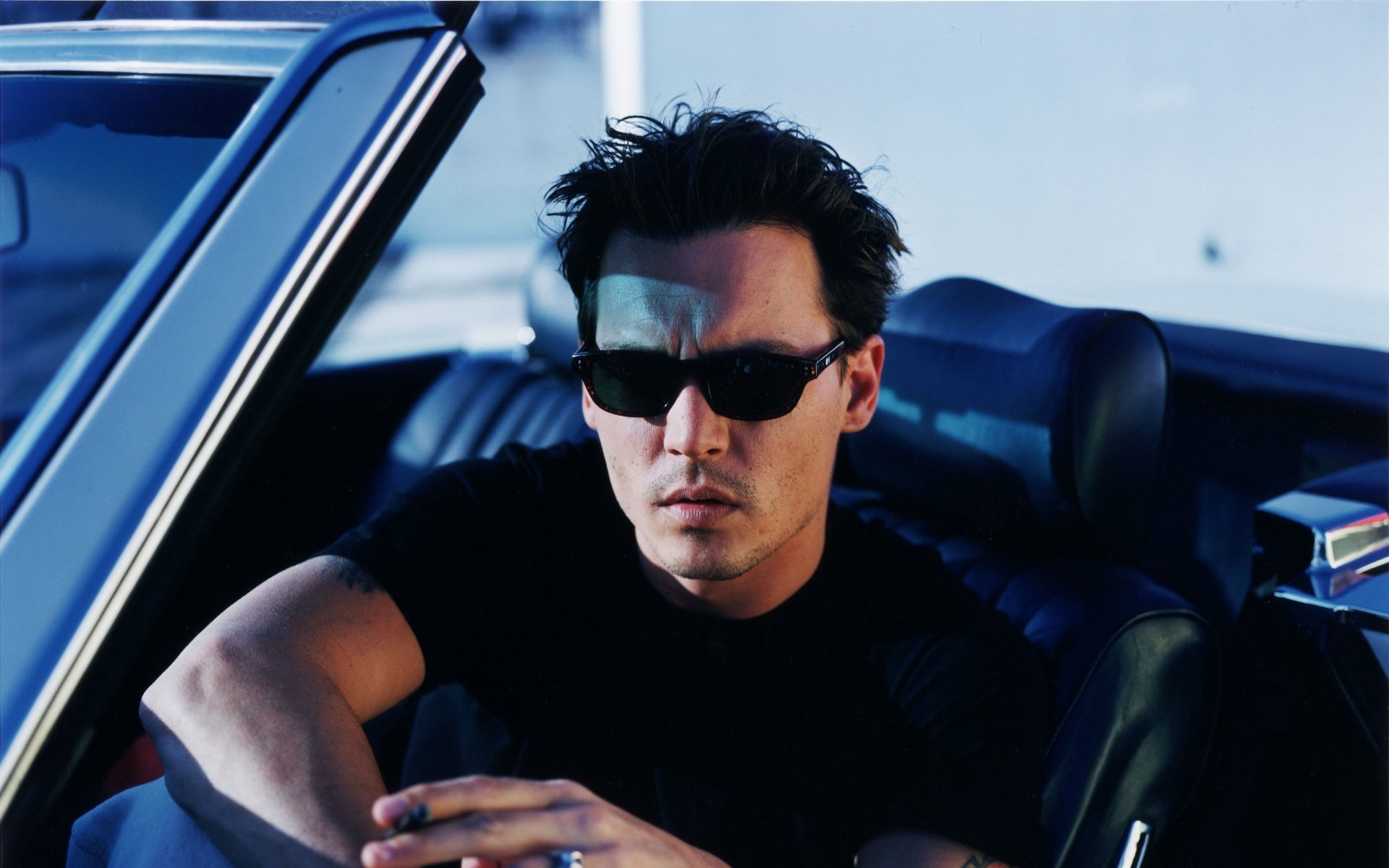 johnny depp sunglasses vehicle