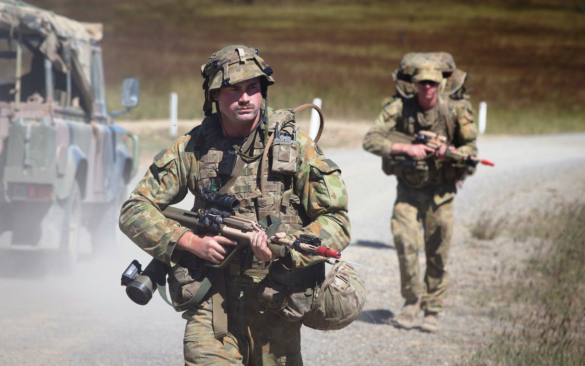 soldados ejército australiano armas