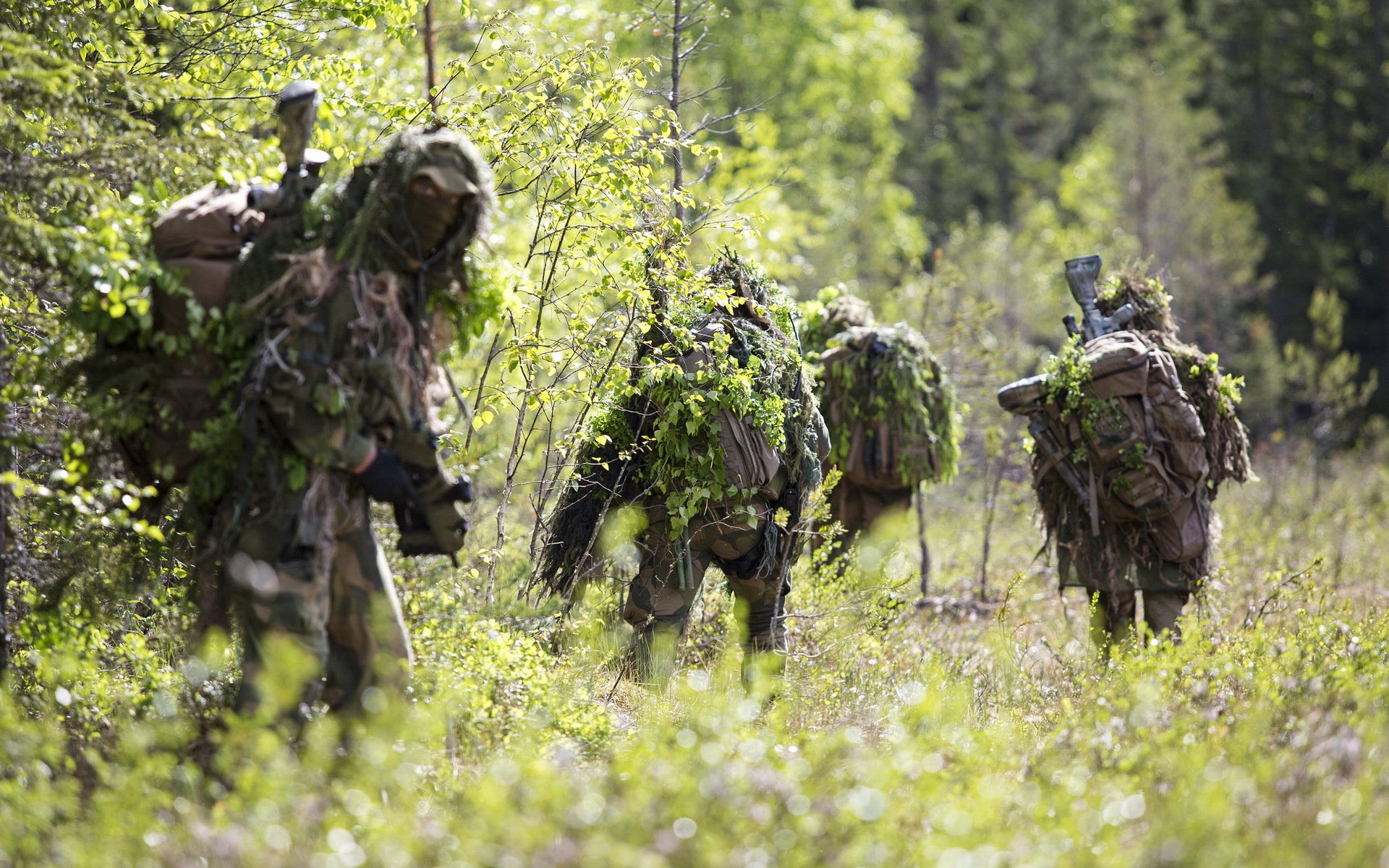 soldados ejército armas