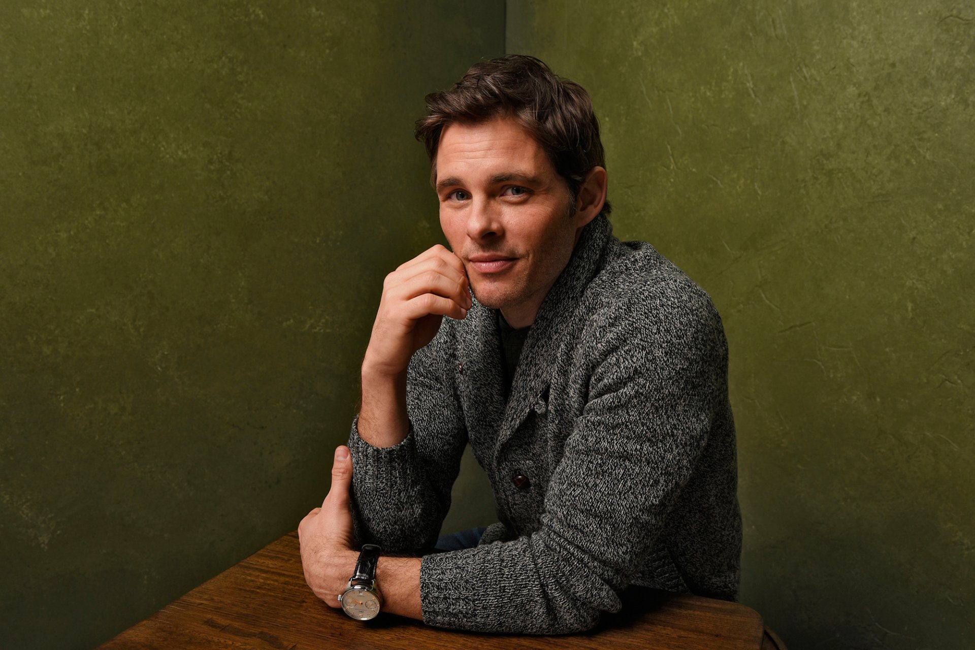 james marsden séance photo pour le film road to hollywood d-train sundance