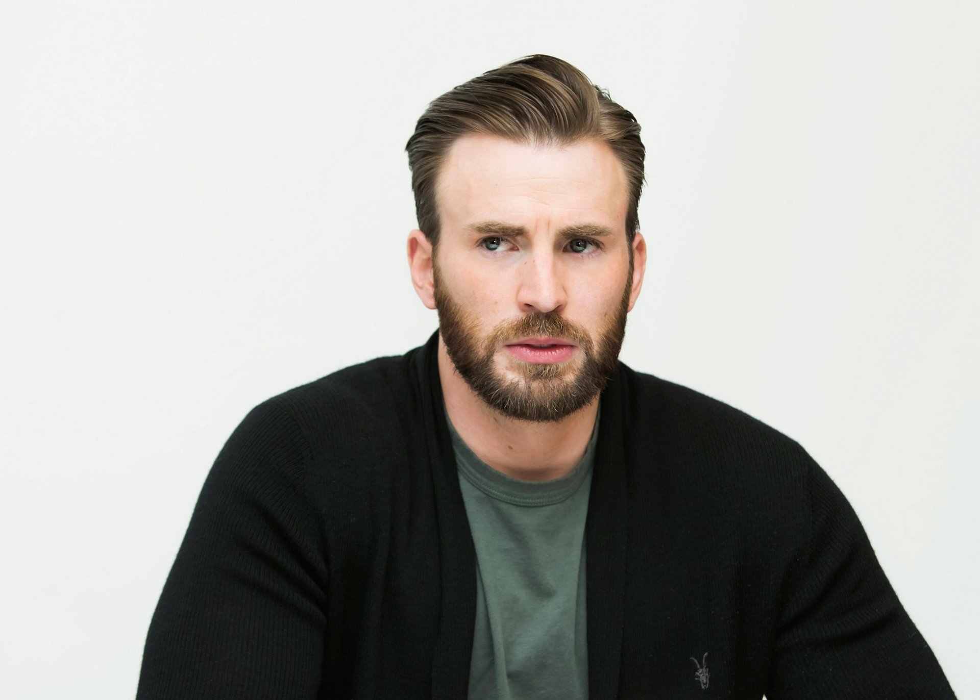 chris evans press conference avengers: age of ultron