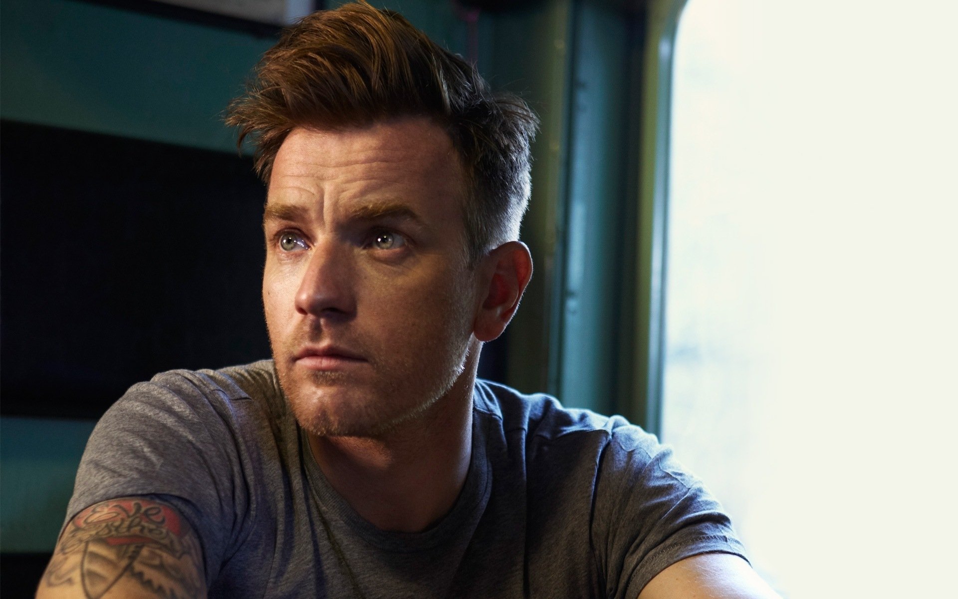 ewan McGregor ewan McGregor actor producer screenwriter director male