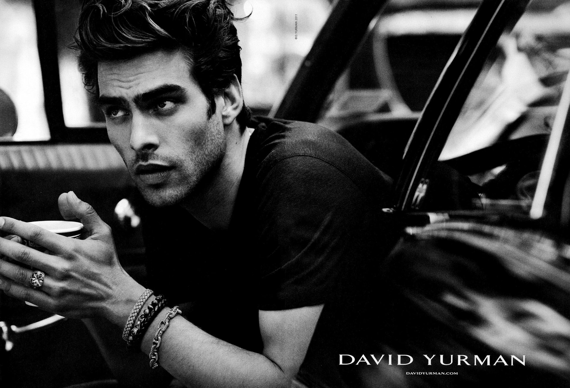 cortajarena modello per gli uomini john cortajarena spagnolo fidanzato b / n bianco e nero auto