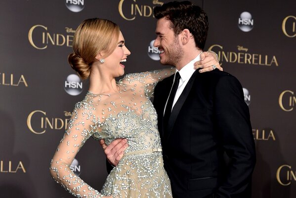 Premiere von lily james cinderella