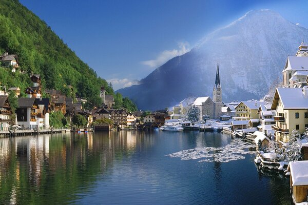 The line between winter and summer in Austria