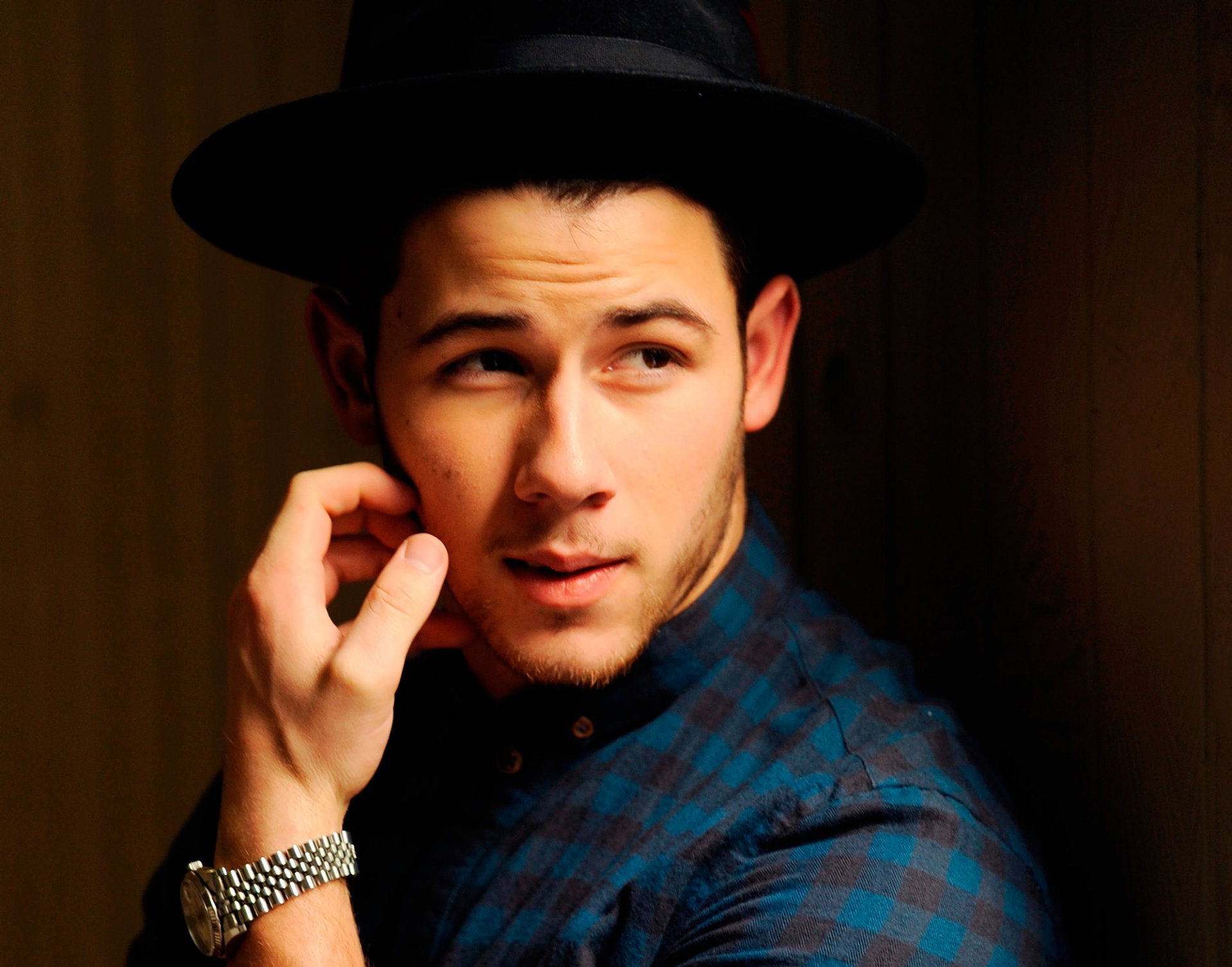 nick jonas american singer soloist