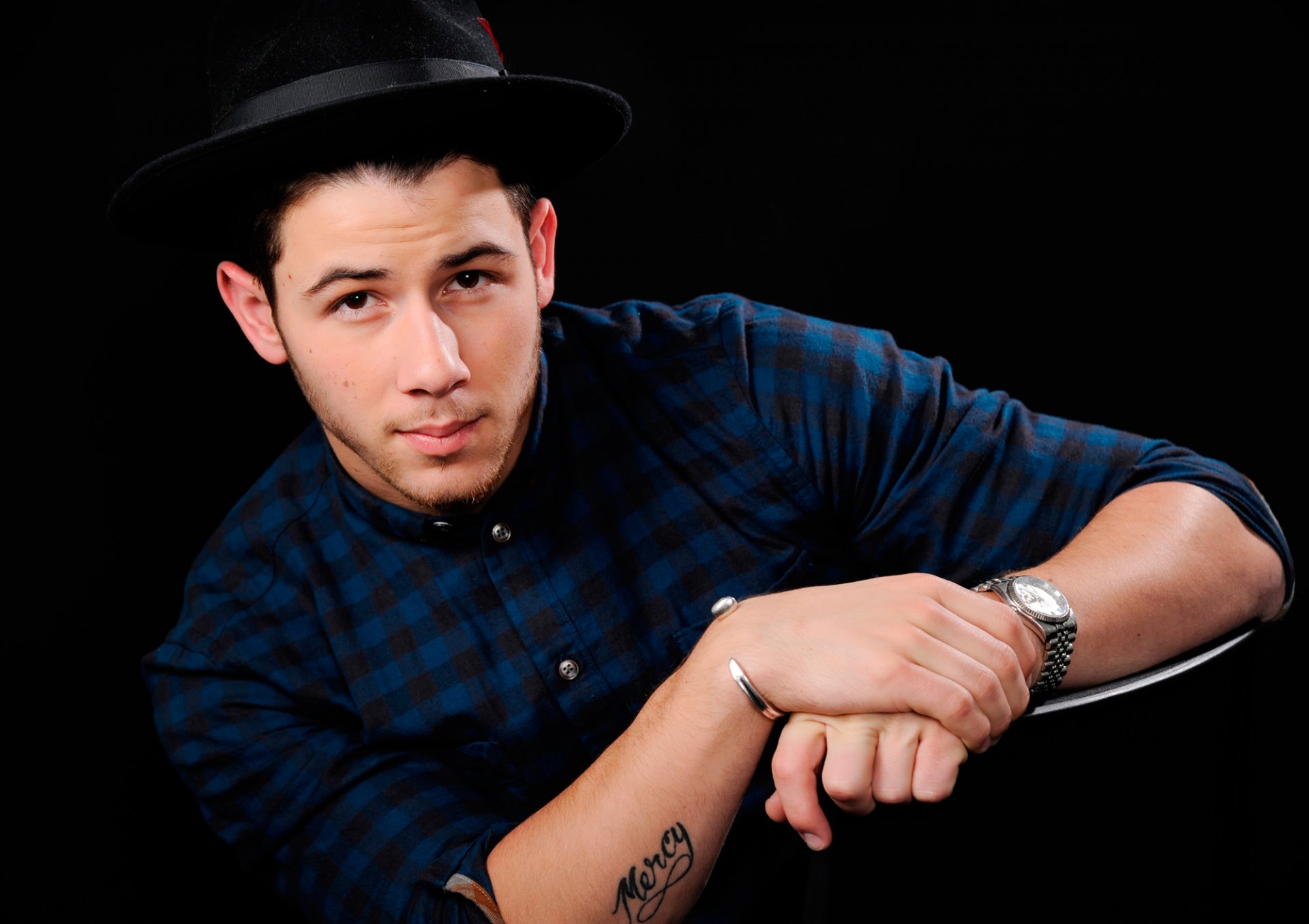 nick jonas chanteur américain photoshoot cosmopolitan