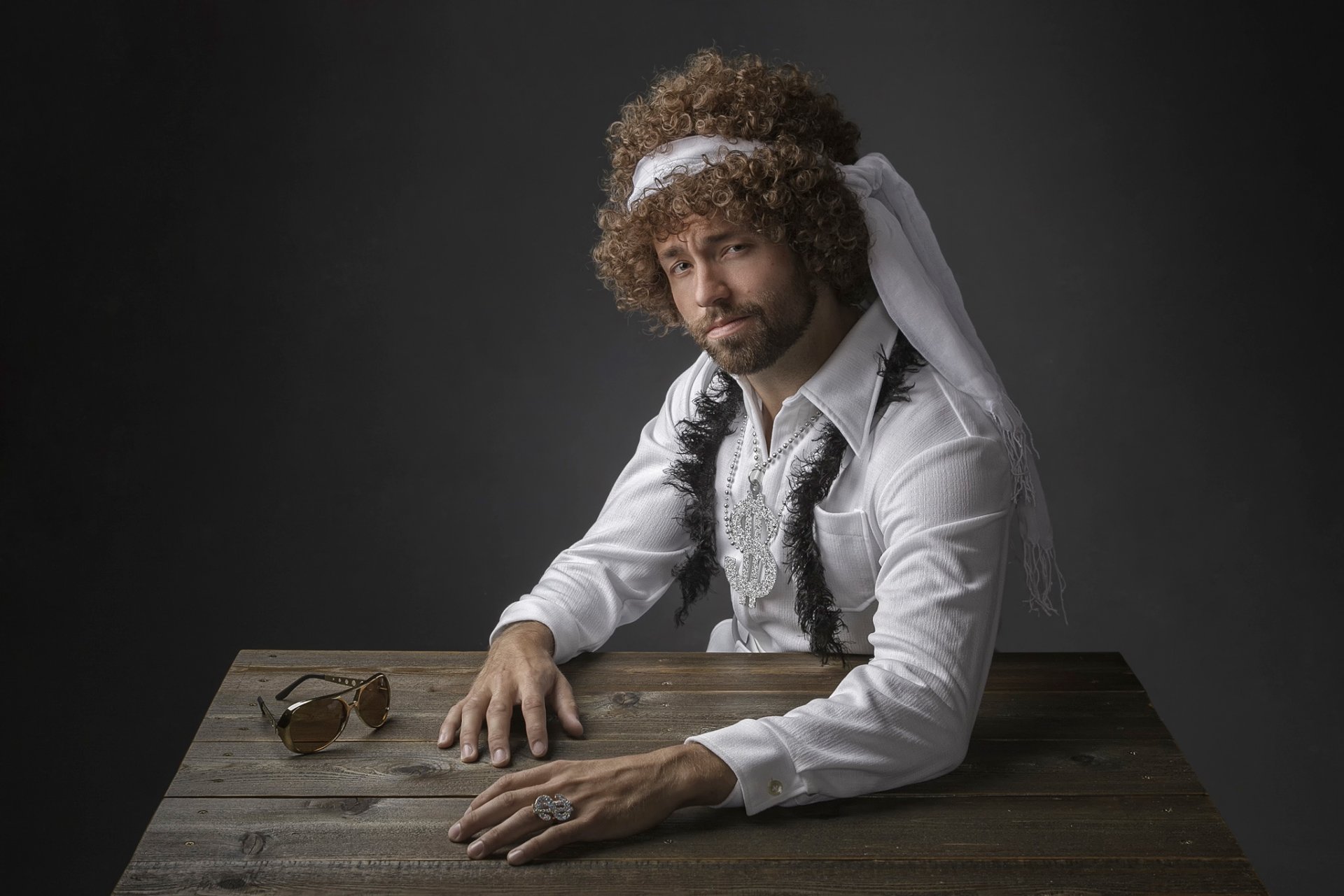 curly hair portrait studio