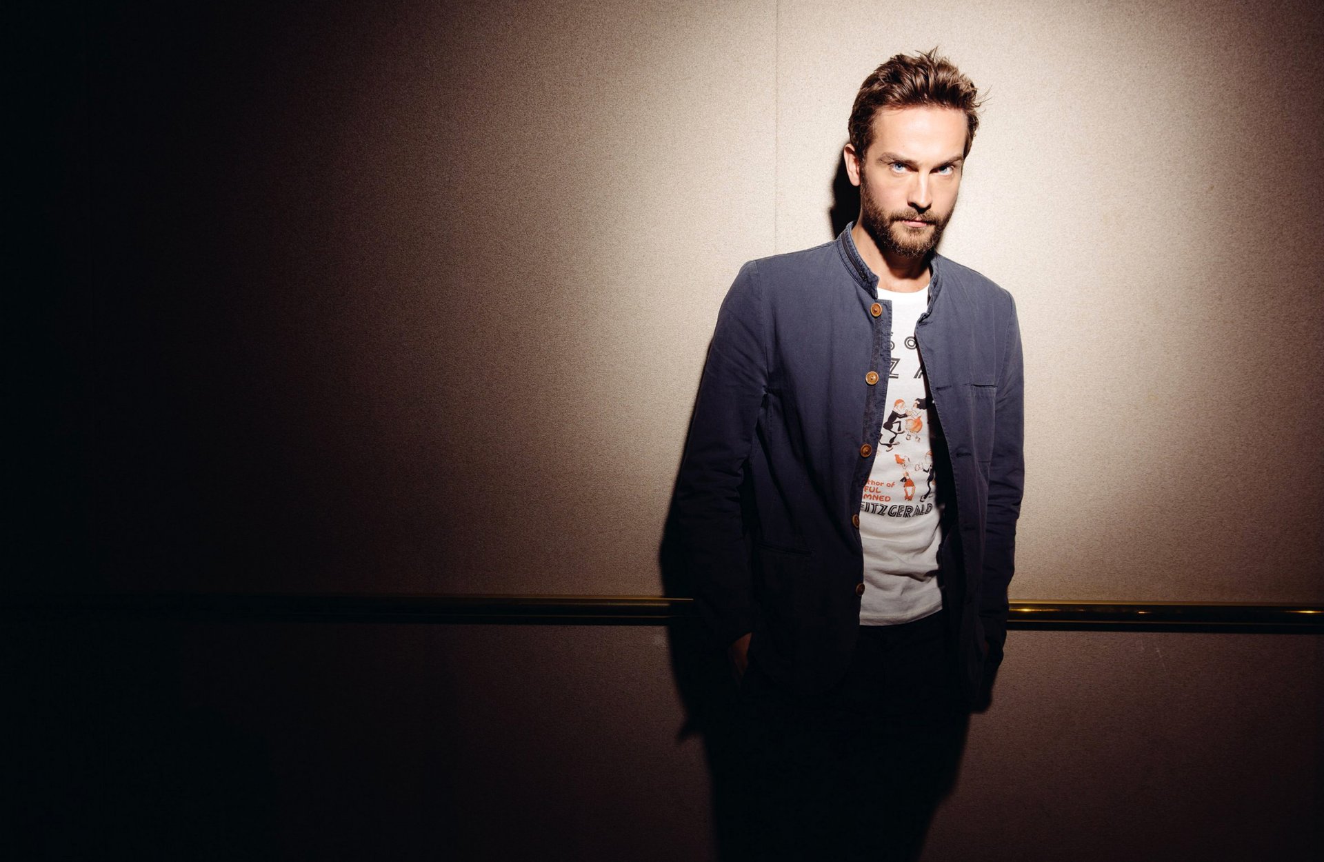 tom mison tom mison schauspieler männlich tv-serie sleepy hollow ihavod crane ichabod crane