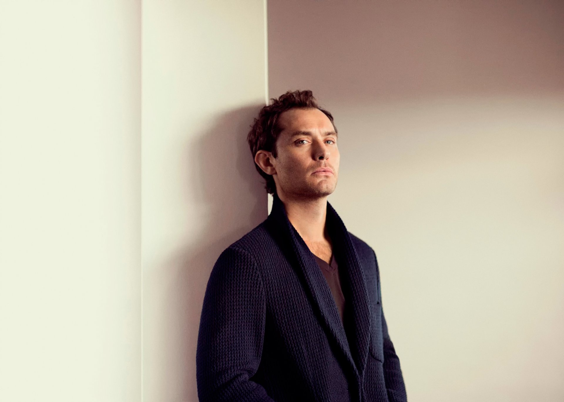 jude law photoshoot magazine mr.porter