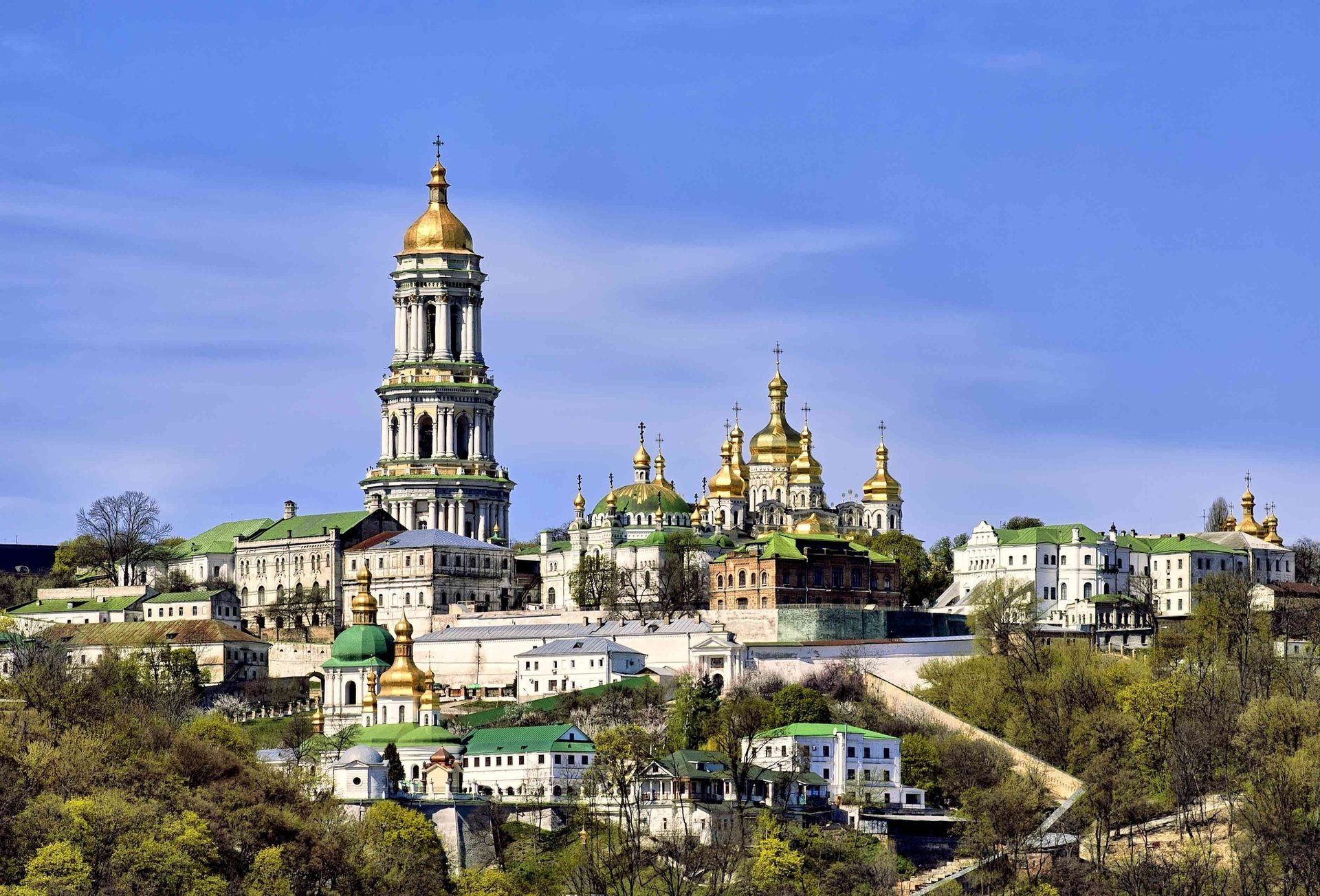 kiev-pechersk lavra foto dall argine città vecchia