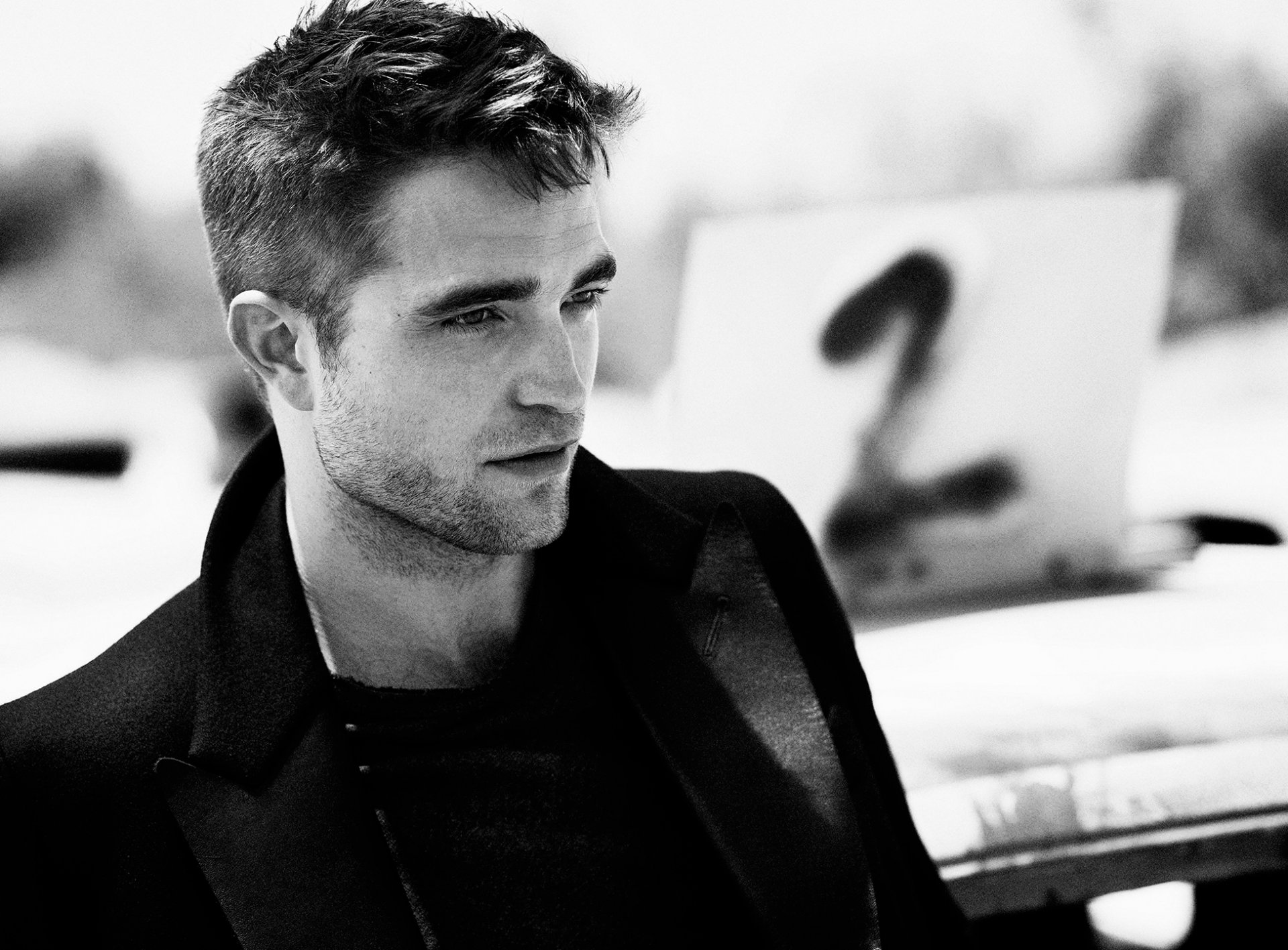 robert pattinson photoshoot esquire