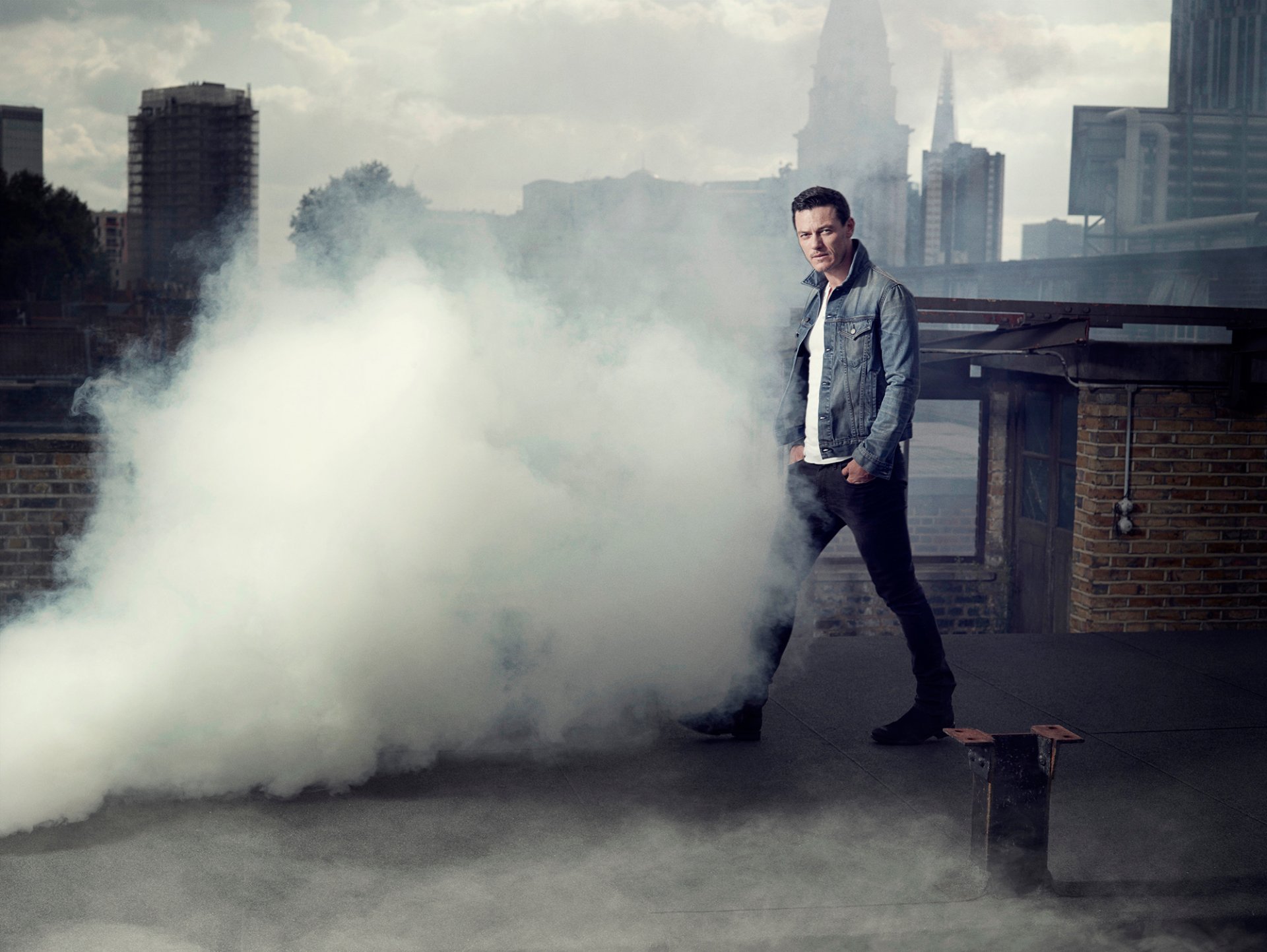 luke evans servizio fotografico salute dell uomo settembre 2014