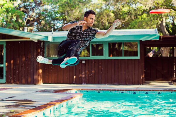 Channing tatum photo shoot by the pool