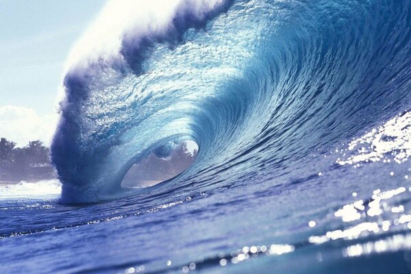 An ocean wave of enormous size