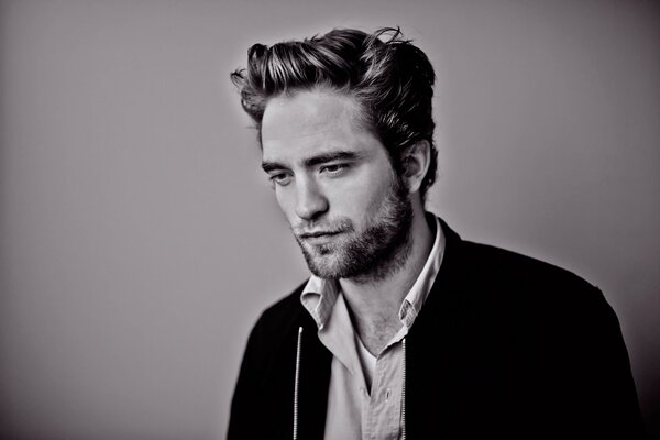 Robert Pattison für ein Fotoshooting zum Film Star Card