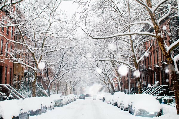 Chute de neige. Rue de la ville d hiver