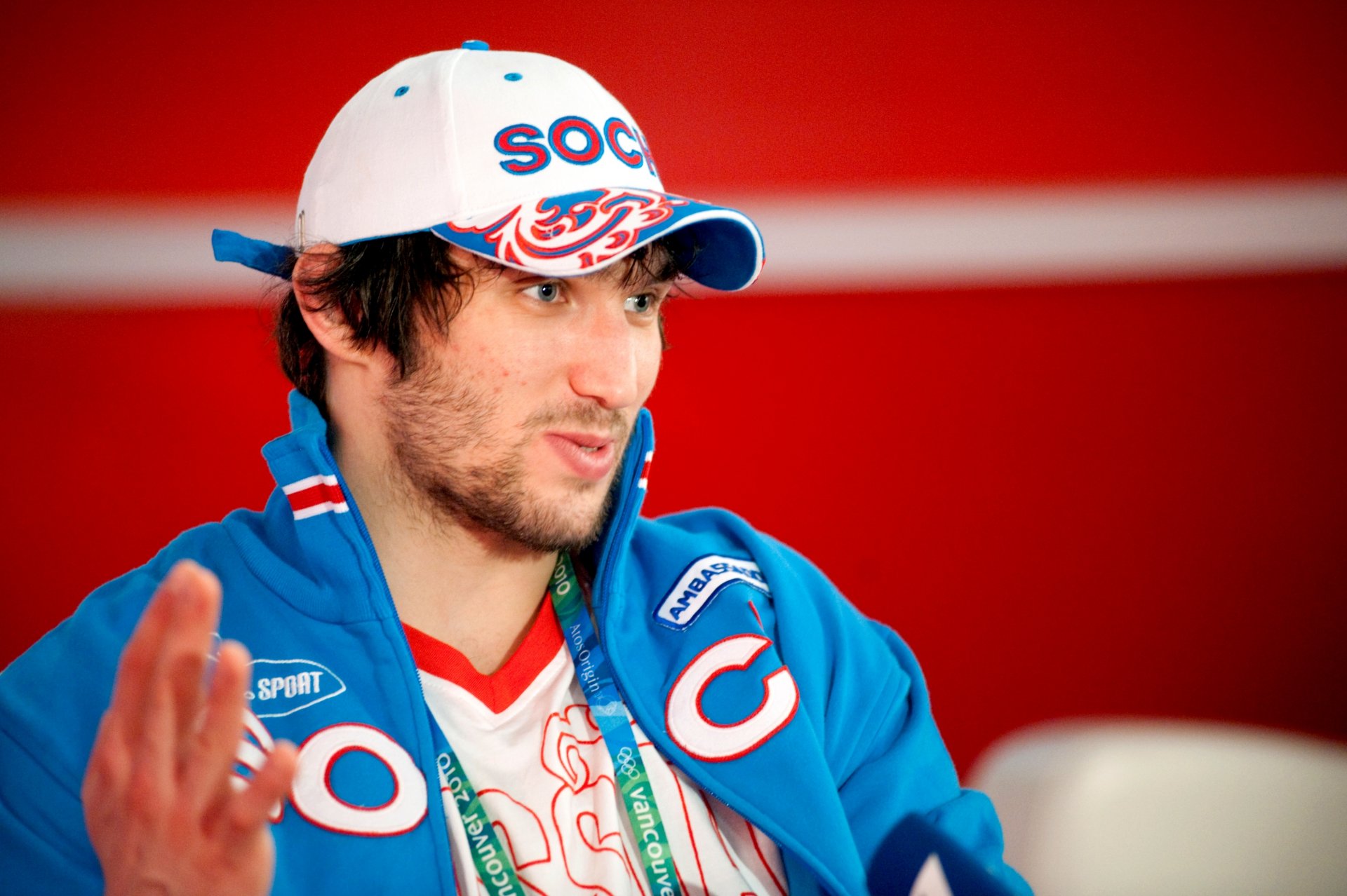 jeux olympiques alexander ovechkin star du hockey mondial ambassadeur de sotchi 2014