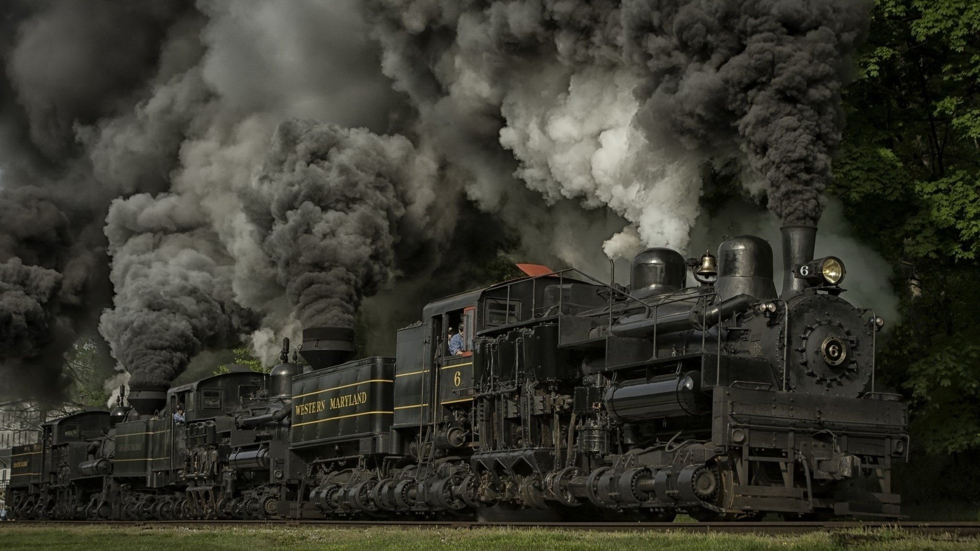 locomotive à vapeur fumée