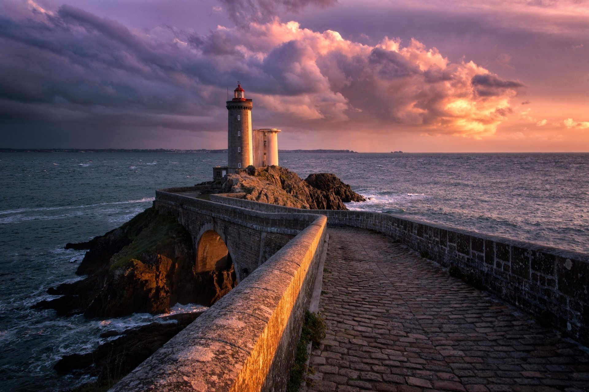 lighthouse nature sea the sky