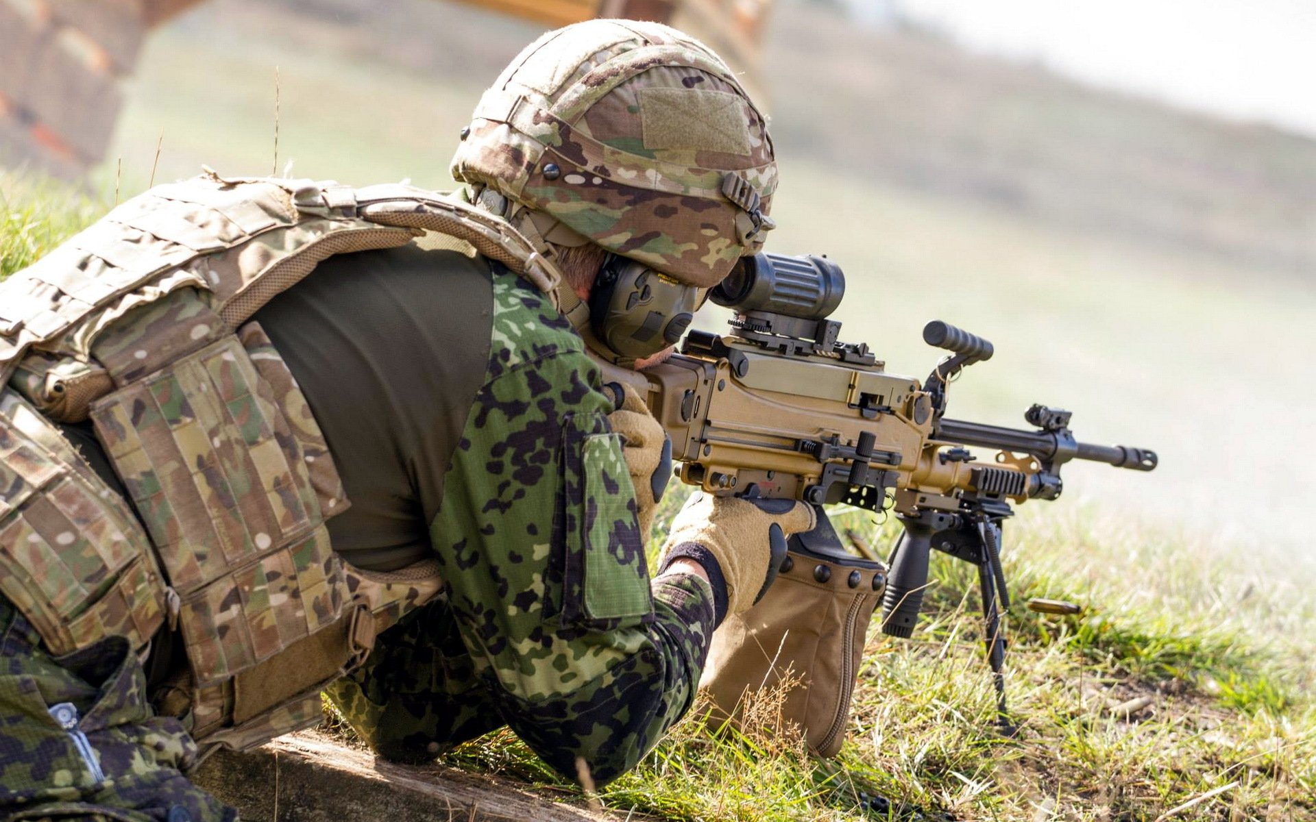 dänische armee soldaten waffen