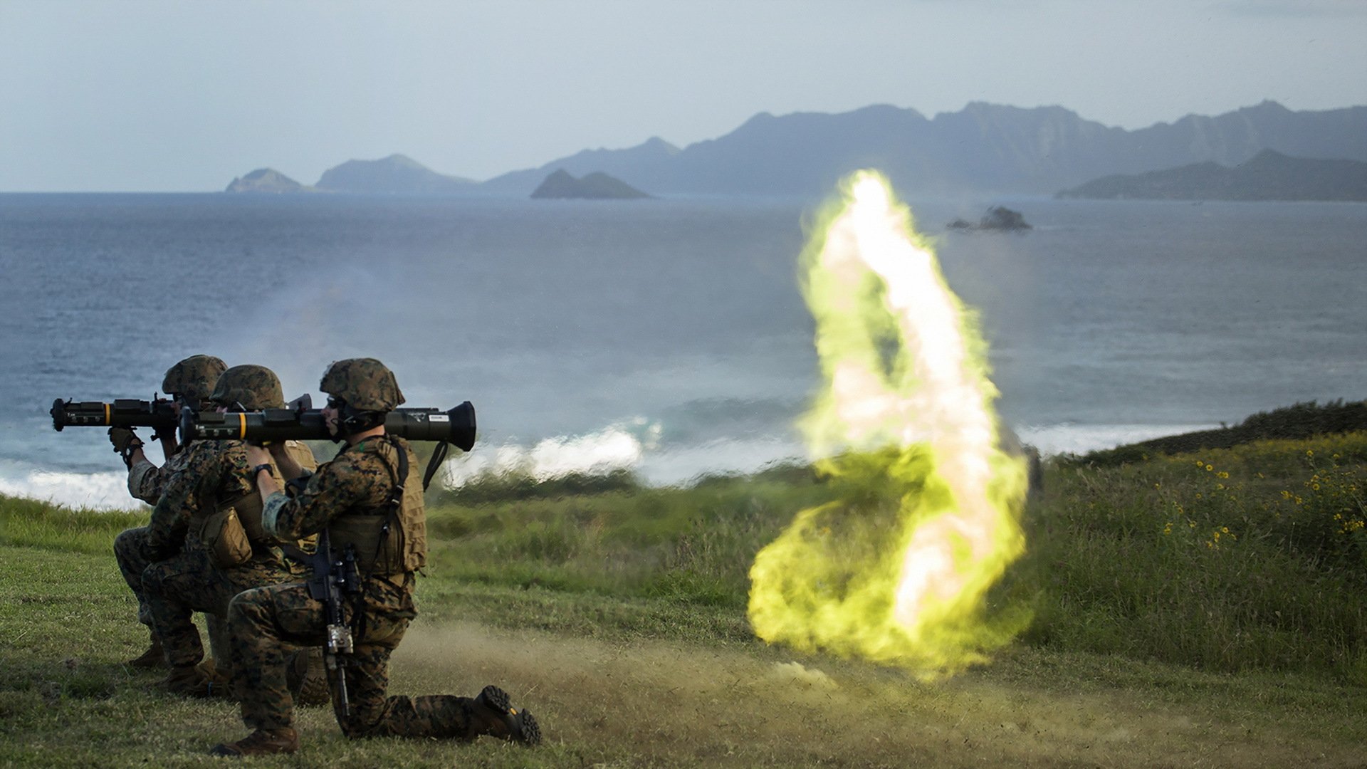 soldados armas ejército tiro