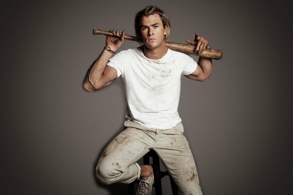 Chris Hemsworth on another movie get ready for this photo shoot the newspaper wrote