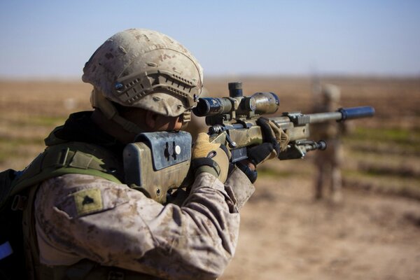 A soldier from the United States Marine Corps