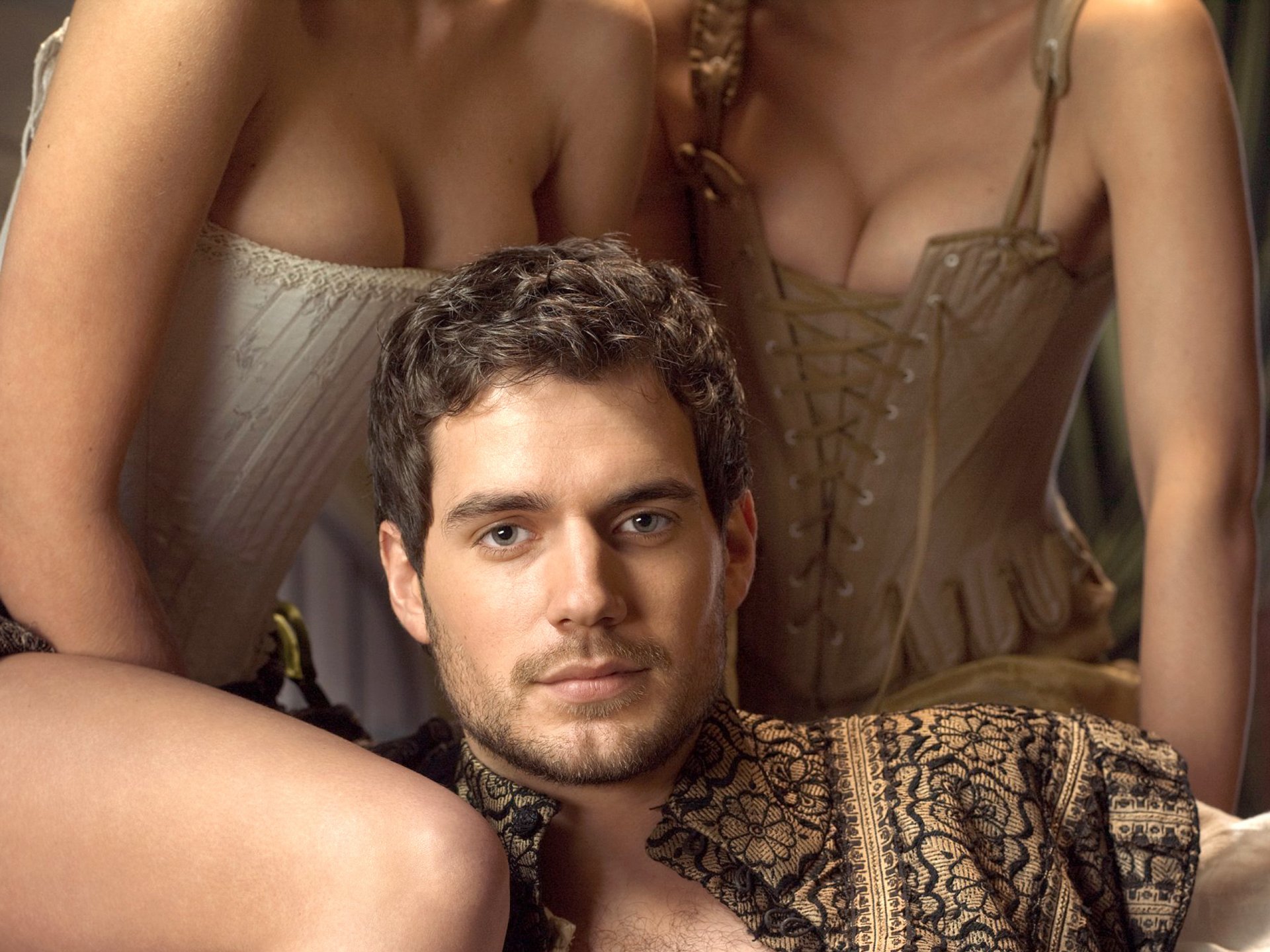 henry cavill männlich korsett brust schauspieler tv-serie tudors