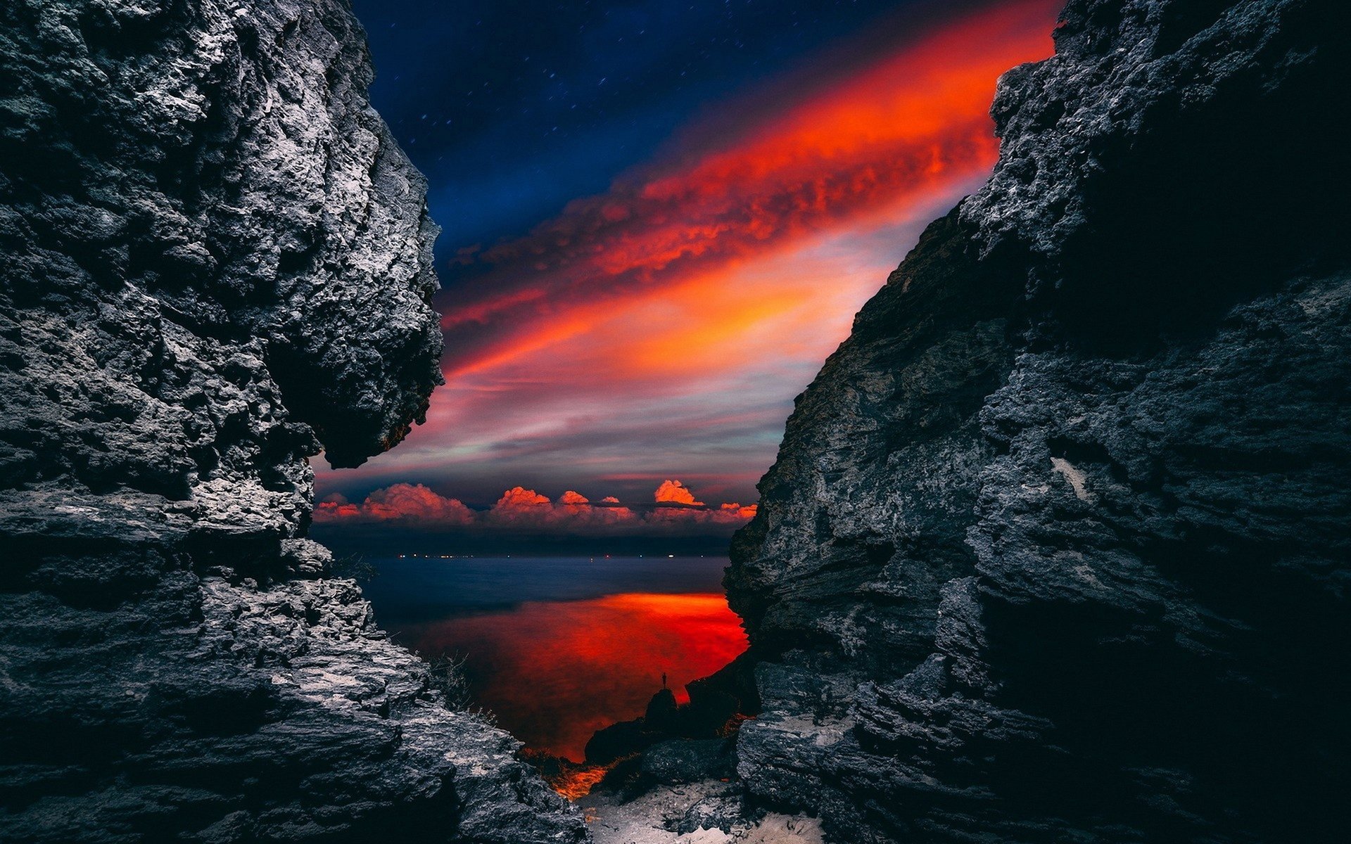 costiera sullo sfondo notte cielo rocce nuvole freddo montagna