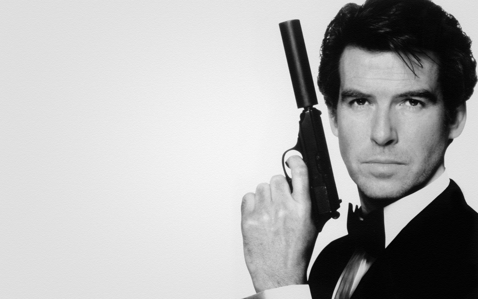 pierce brosnan pistole agent 007 james bond