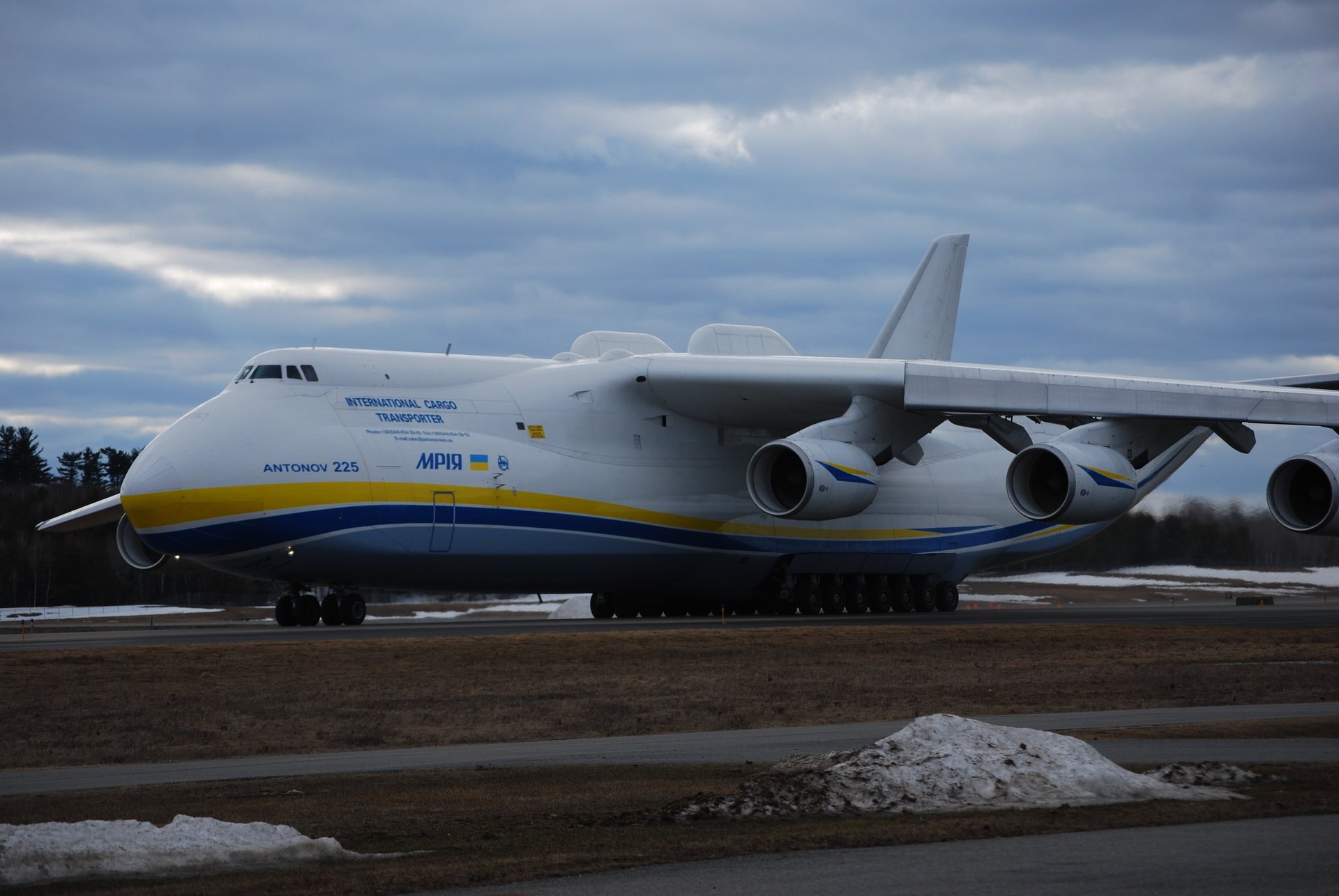 an-225 mrija ukraina samolot duży towarowy