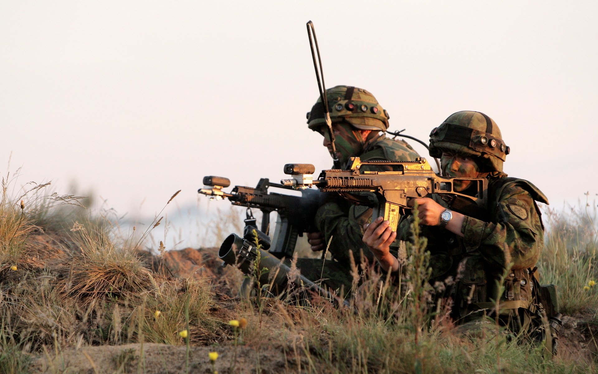 armée lituanienne soldats armes