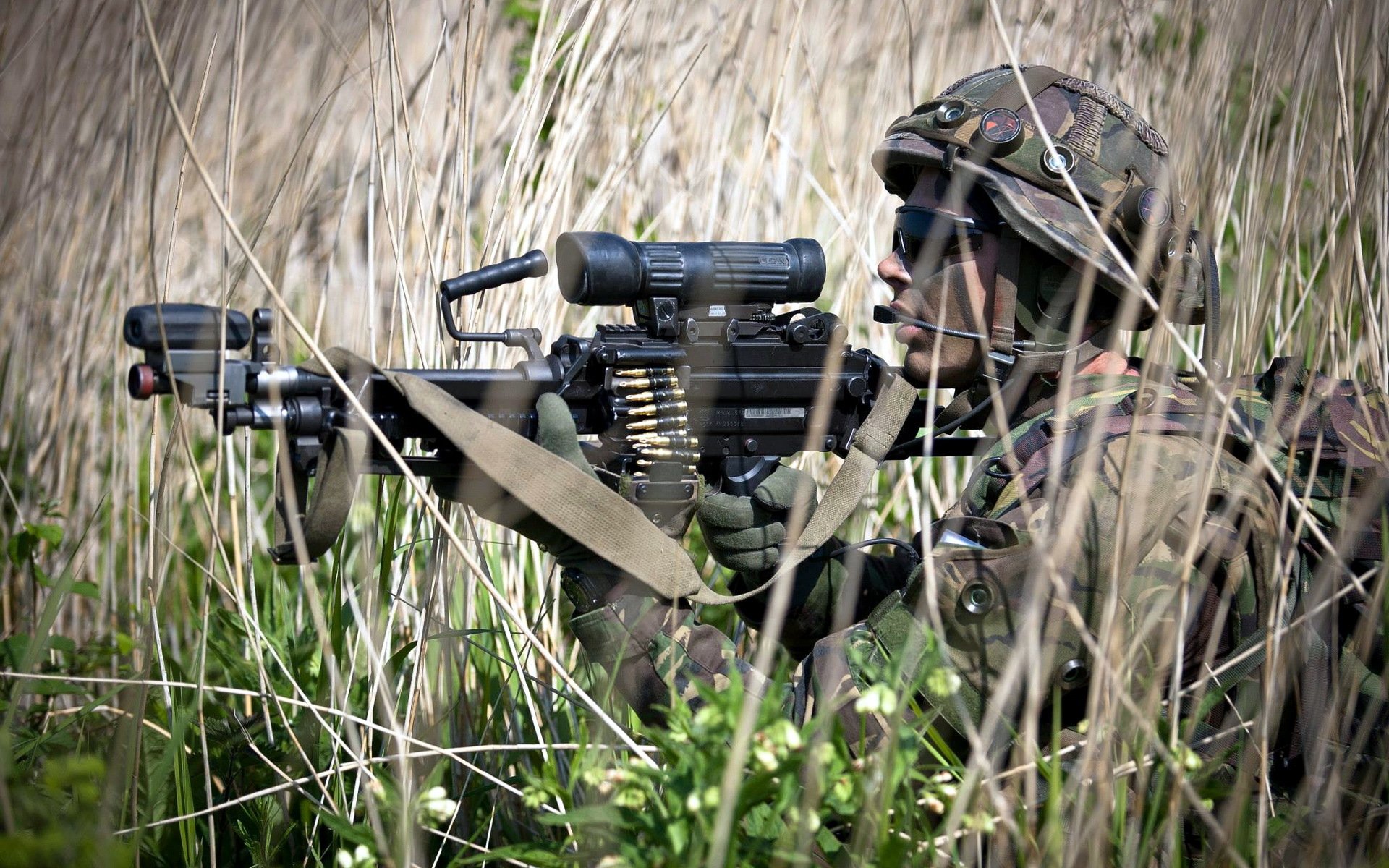 armée royale néerlandaise soldat armes