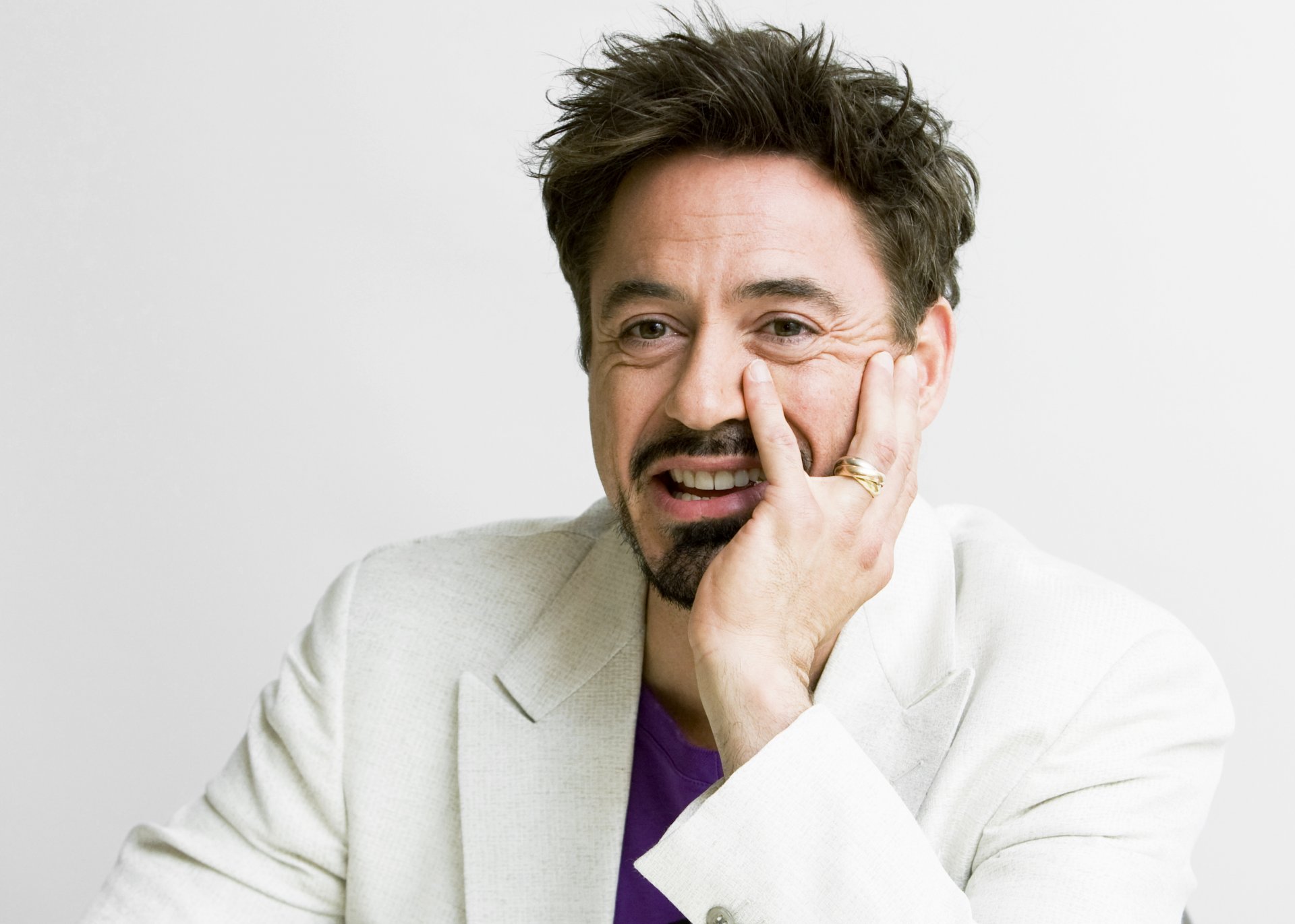 robert downey jr. ring hand smile robert downey jr