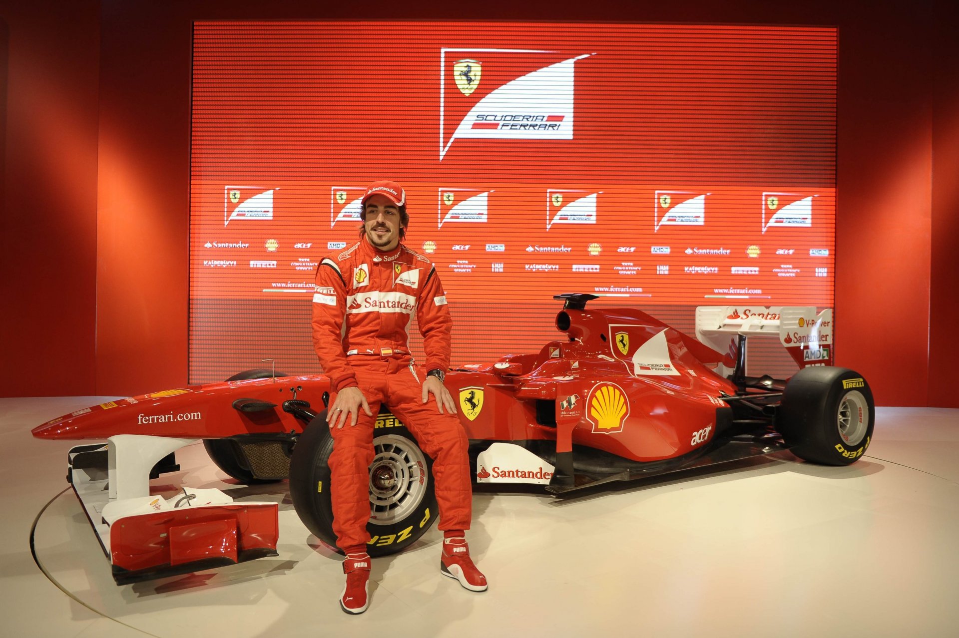 mężczyzna pilo formuła 1 fernando alonso ferrari