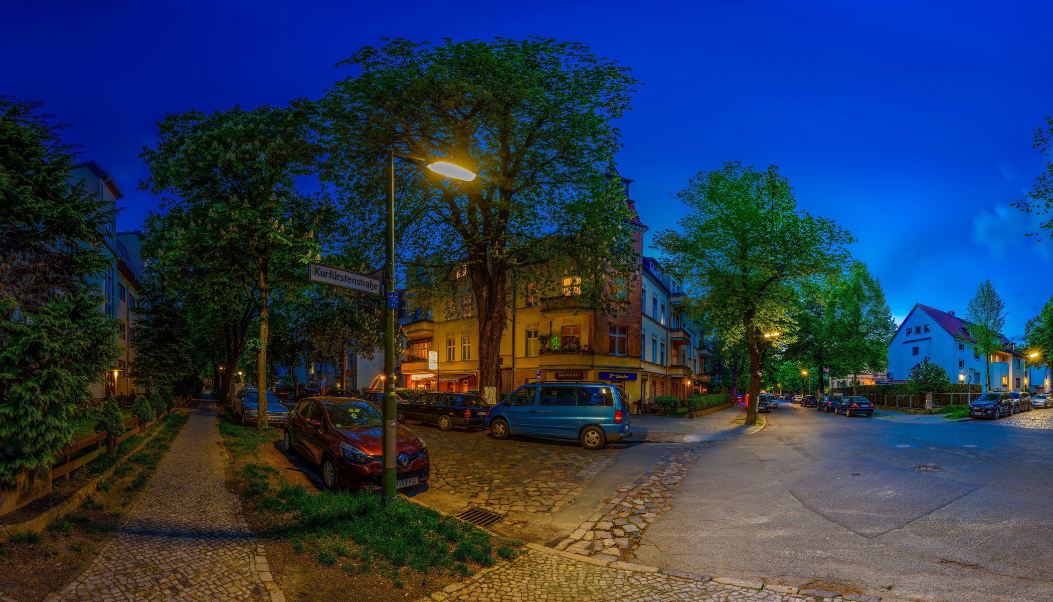 stadt berlin deutschland häuser straßen straße bäume nacht laternen