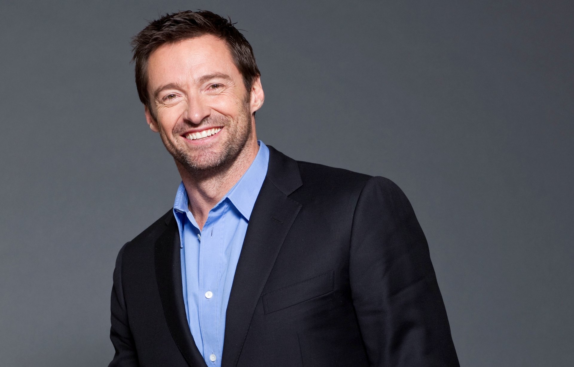 hombre actor hugh jackman traje